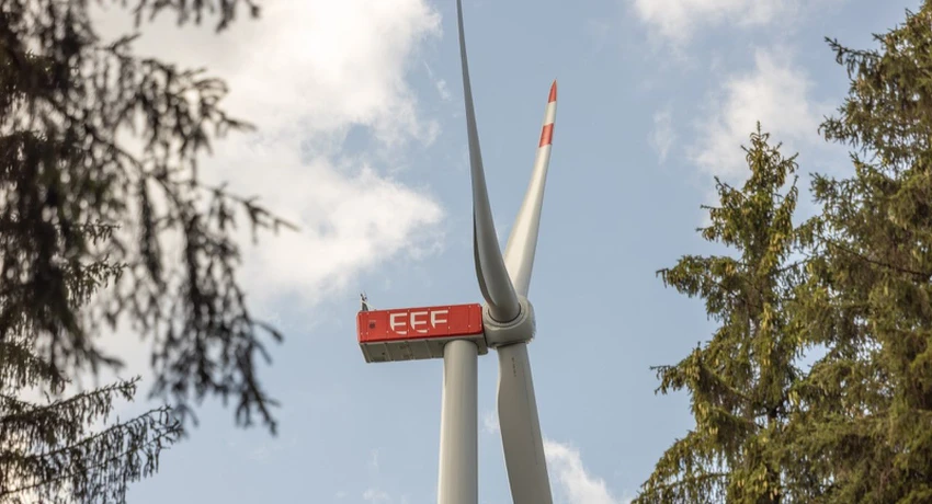 Florian Rosenbusch leitet den Bereich Projektentwicklung, Netze & Bau bei EEF Erneuerbare Energien Fabrik.