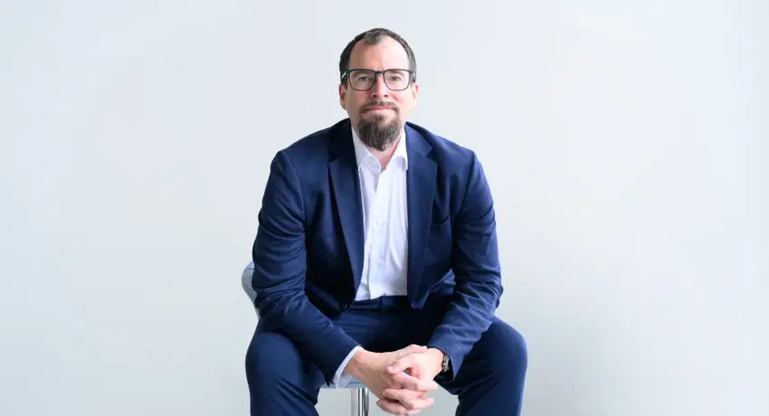 Volker Schöller ist Geschäftsführer und Chief Technical Officer von Schoenergie.